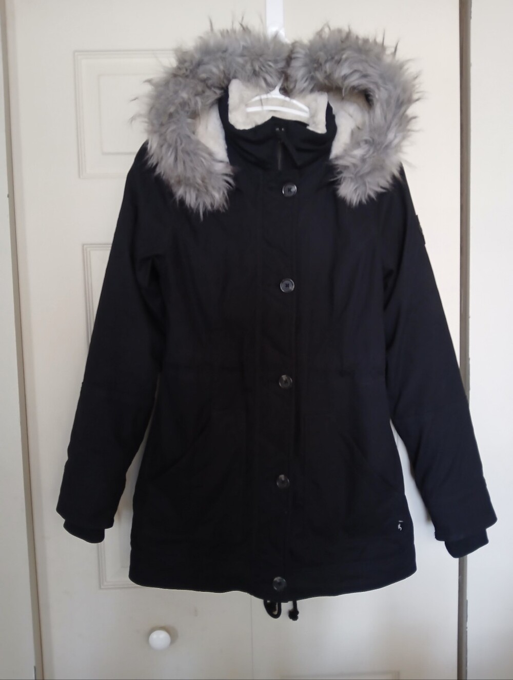 Hollister Black Hooded Puffer Coat with Gray Faux Fur Trim Size XS